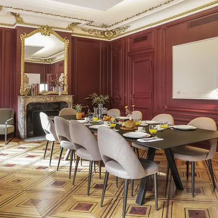 Appartement Beauquartier - Royal 12 *